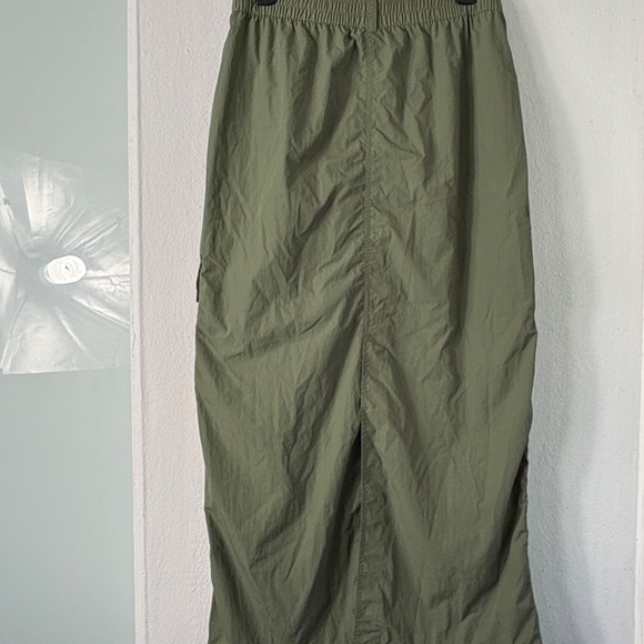 OFFLINE Aerie Medium Utility Cargo Maxi Skirt Olive Green Parachute On the Move - Picture 4 of 9
